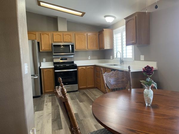 2002 Fleetwood 4563B Mobile Home