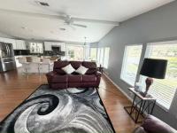 1989 PALM Manufactured Home