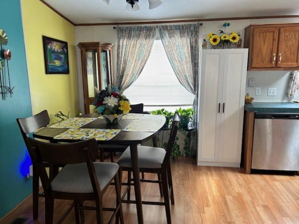 1993 Mobile Home