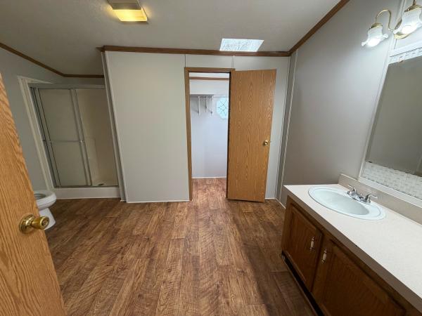 2000 Skyline UNK Mobile Home