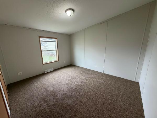 2000 Skyline UNK Mobile Home