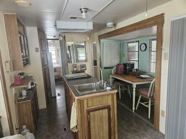 1995 BNA 71852911 Mobile Home