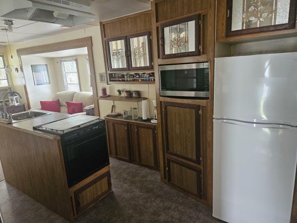 1995 BNA 71852911 Mobile Home