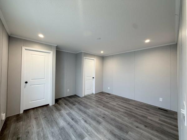 2025 Champion - Topeka Mobile Home