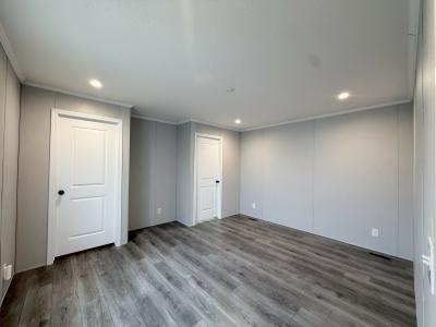 Photo 5 of 21 of home located at 29649 Cambridge Court #256 Chesterfield, MI 48051