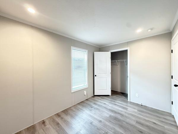 2025 Champion - Topeka Mobile Home