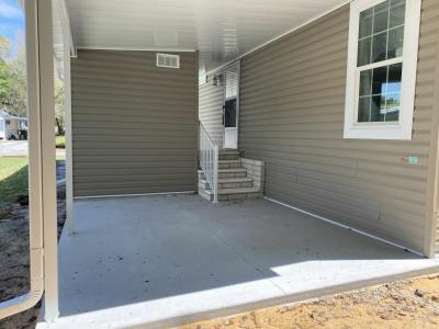 Photo 3 of 20 of home located at 513 Old Colony Rd. Leesburg, FL 34748