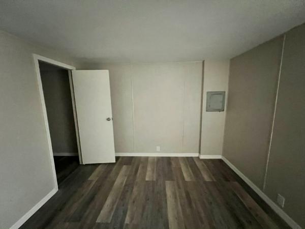 1982 VENT  Unknown  Home