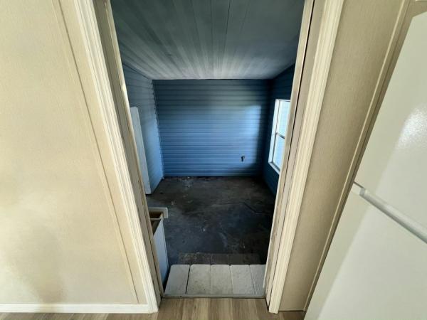 1982 VENT  Unknown  Home