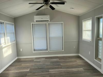 Photo 4 of 8 of home located at 6105 Land O Lakes Blvd 22 Land O' Lakes, FL 34638