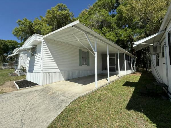 1977 HOUT Mobile Home For Sale