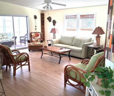 Photo 5 of 23 of home located at 3603 Asbury Dr Parrish, FL 34219