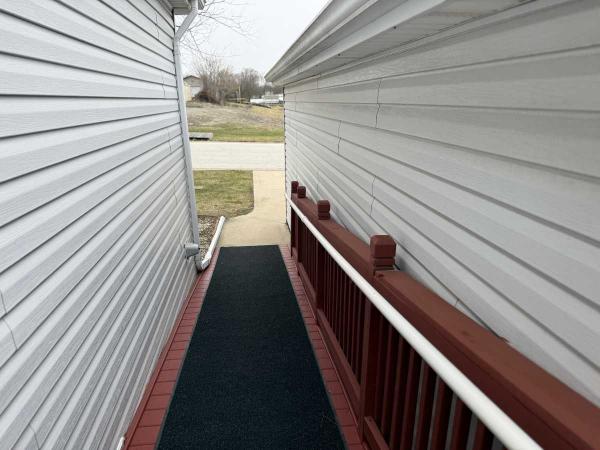 2003 Commodore Manufactured Home