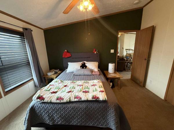 2003 Commodore Manufactured Home