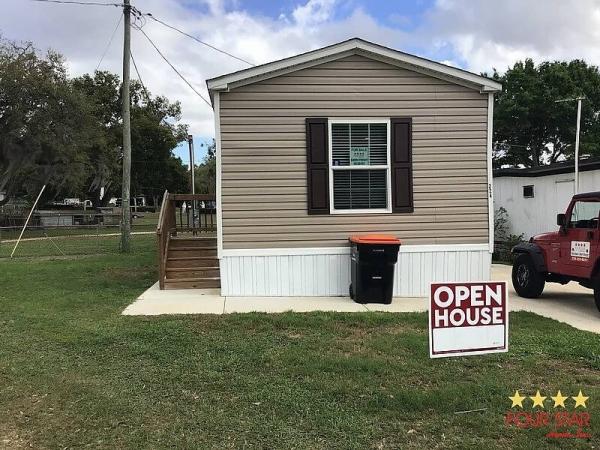 Photo 1 of 2 of home located at 201 Fish Haven Rd. Auburndale, FL 33823