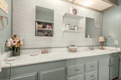 Photo 4 of 22 of home located at 6960 W Peoria Ave 41 Peoria, AZ 85345