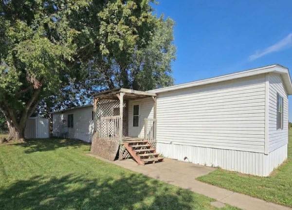 Photo 1 of 1 of home located at 1001 E Macarthur Rd, Lot 326 Wichita, KS 67216