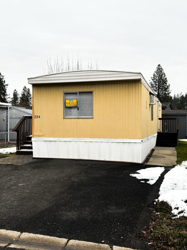 1982 SKYL Mobile Home For Sale