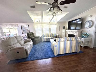 Photo 5 of 34 of home located at 4718 Crestwicke Dr  Lot # 668 Lakeland, FL 33801