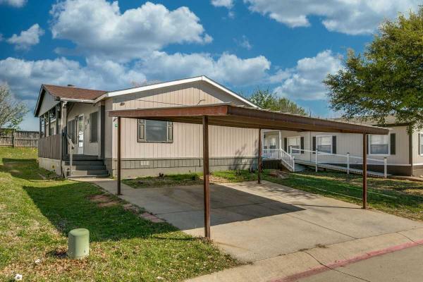 2005 FLEETWOOD HOMES OF TEXAS LP Mobile Home For Sale