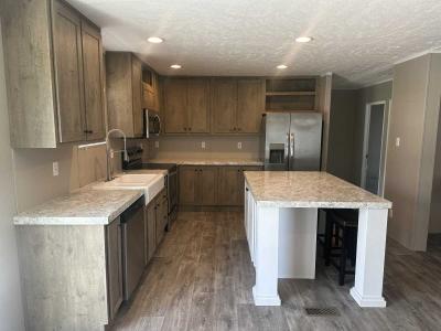 Photo 4 of 22 of home located at 117 Hubbard Circle Clinton, TN 37716