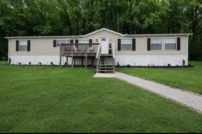 Photo 2 of 21 of home located at 306 Janice Court Clinton, TN 37716