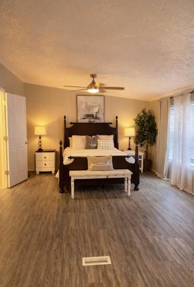 Photo 5 of 21 of home located at 306 Janice Court Clinton, TN 37716