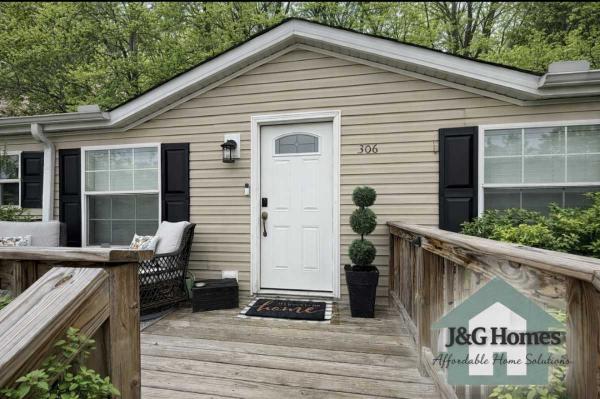 2004 Clayton Mobile Home For Sale