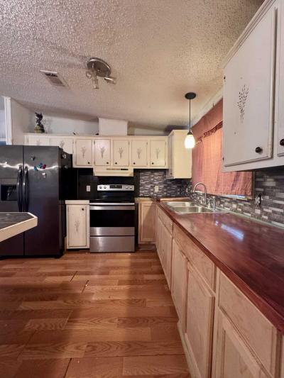 Photo 2 of 7 of home located at 6736 Waxing Lane Orlando, FL 32810