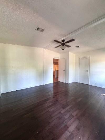 Photo 4 of 7 of home located at 6736 Waxing Lane Orlando, FL 32810