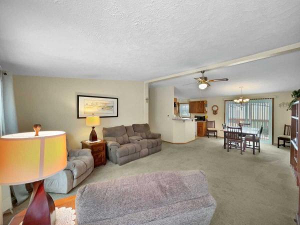 1995 American Homestar Manufactured Home