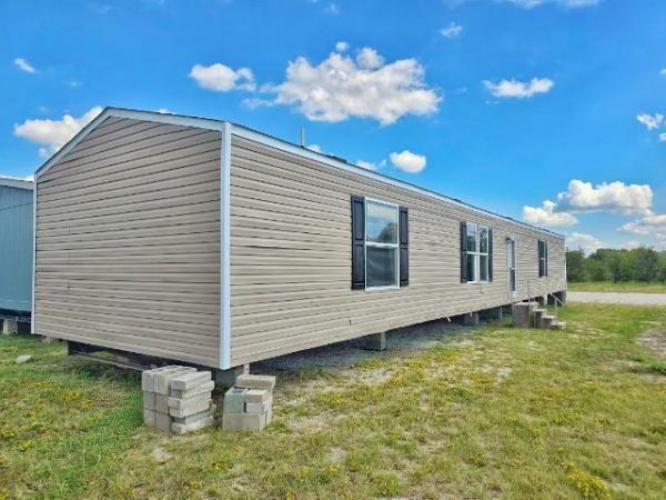 Photo 1 of 2 of home located at Palm Harbor Village 4740 North I-35 Waco, TX 76705