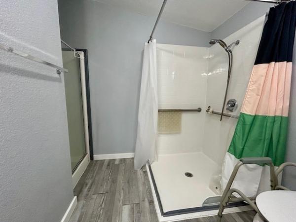 2005 Schult Manufactured Home