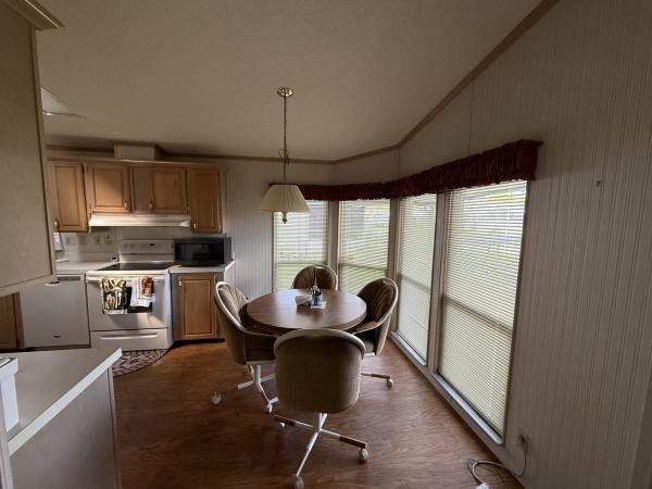1990 Mobile Home