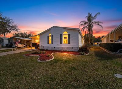 Photo 2 of 44 of home located at 2575 S. Pebblebrook Dr. Homosassa, FL 34448