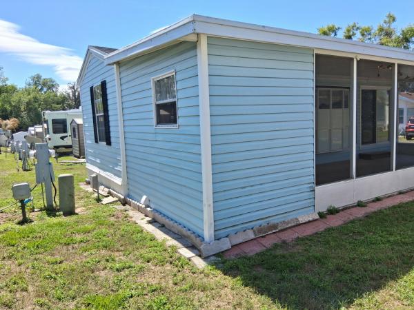 1998 SUNL 74882700 Mobile Home