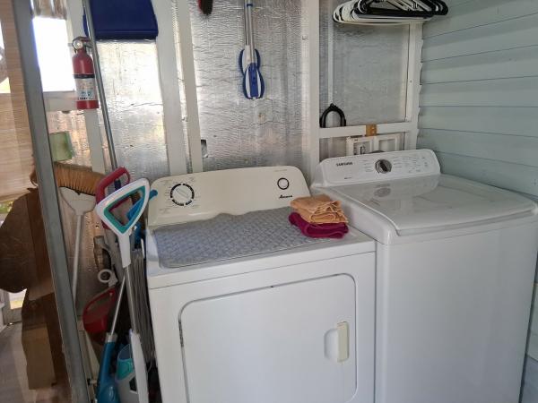 1998 SUNL 74882700 Mobile Home