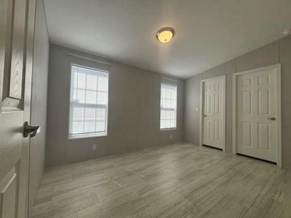 Photo 1 of 2 of home located at 4000 24th St N Unit 418 Saint Petersburg, FL 33714