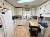 1986 Barrington Manufactured Home
