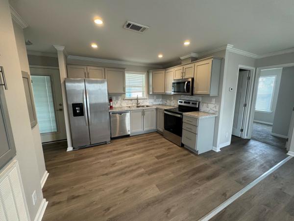 2023 Palm Harbor 340LS24402A Mobile Home