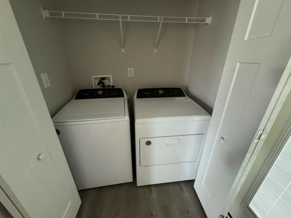 2023 Palm Harbor 340LS24402A Mobile Home