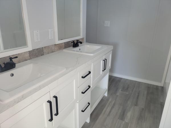 2025 Palm Harbor 340LS99999M Mobile Home