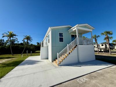 Photo 2 of 14 of home located at 19333 Summerlin Rd Site #379 Fort Myers, FL 33908