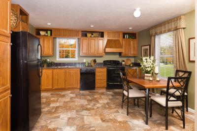 Mobile Home at 802 E County Line Rd, #308 Des Moines, IA 50320