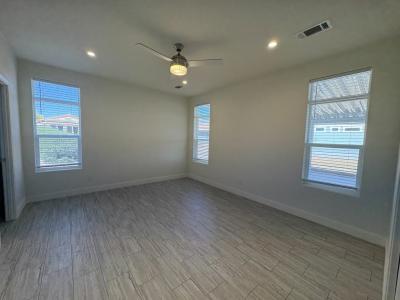 Photo 4 of 20 of home located at 3301 S Goldfield Road Lot 5097 Apache Junction, AZ 85119