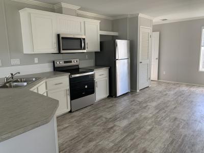 Photo 3 of 14 of home located at 3528 14th Street West #H008 Bradenton, FL 34205