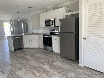 Photo 5 of 14 of home located at 3528 14th Street West #H008 Bradenton, FL 34205