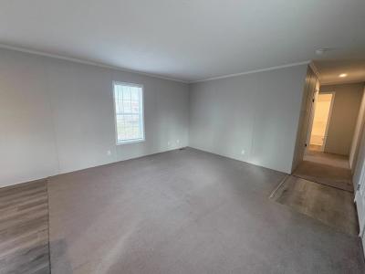 Photo 5 of 18 of home located at 10610 East St Rt 762 #50 #50B Lockbourne, OH 43137