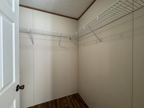 2017 MOJAVE MODEL 6703A  Home