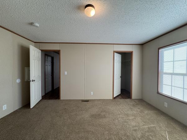 2017 MOJAVE MODEL 6703A  Home